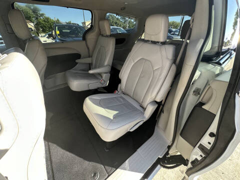 2021 Chrysler Pacifica Touring L