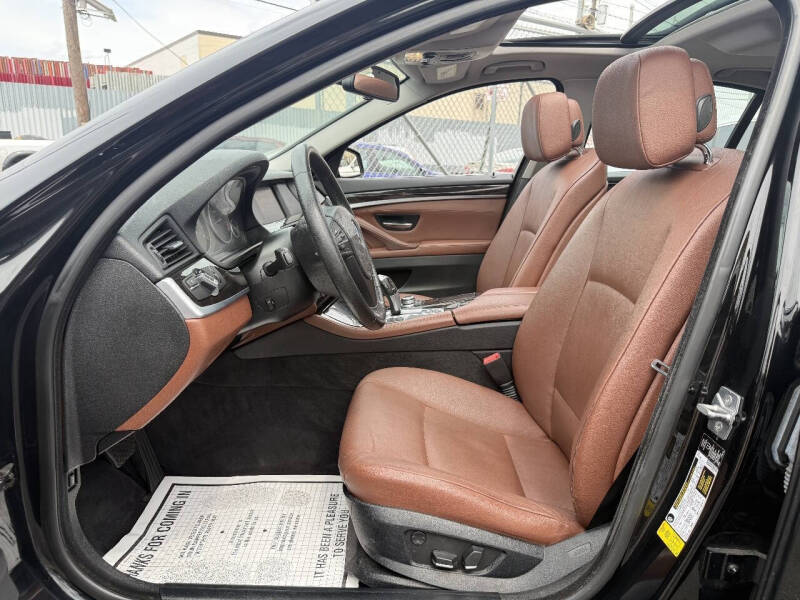 2012 BMW 5 Series 528i