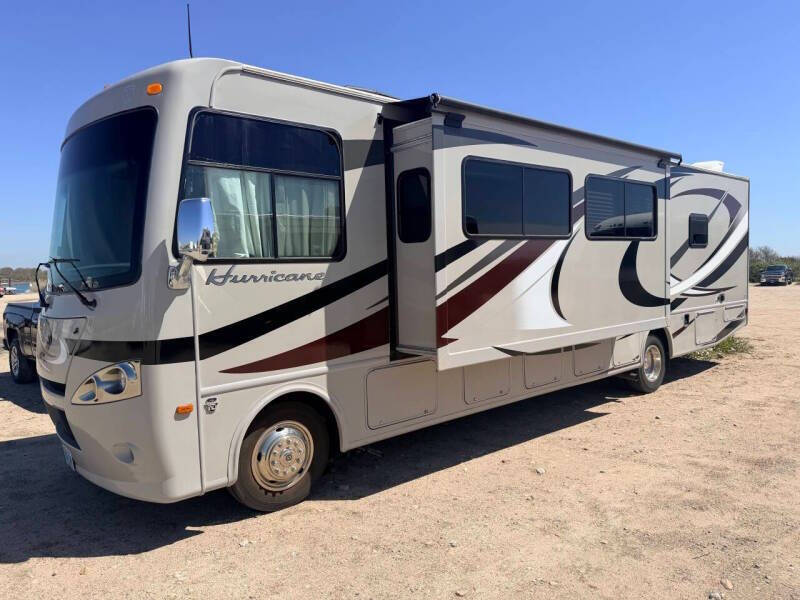 2013 Thor Motor Coach Hurricane
