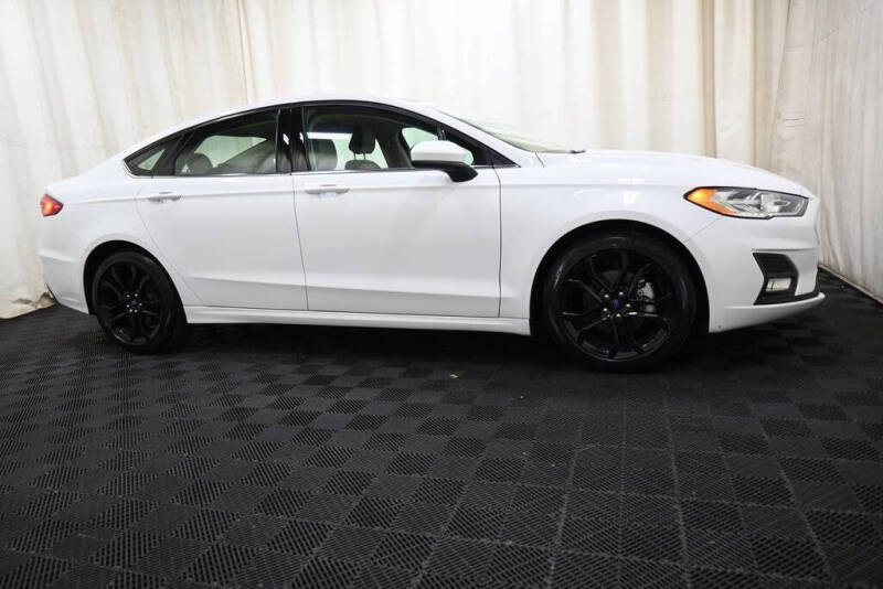 2020 Ford Fusion SE