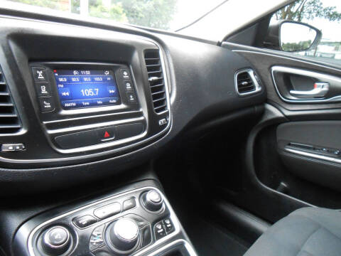 2016 Chrysler 200 Limited
