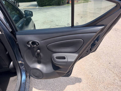 2016 Nissan Versa 1.6 S