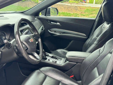 2019 Cadillac XT4 Premium Luxury