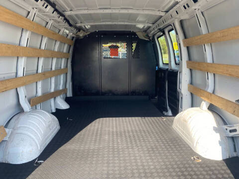 2021 Chevrolet Express 2500