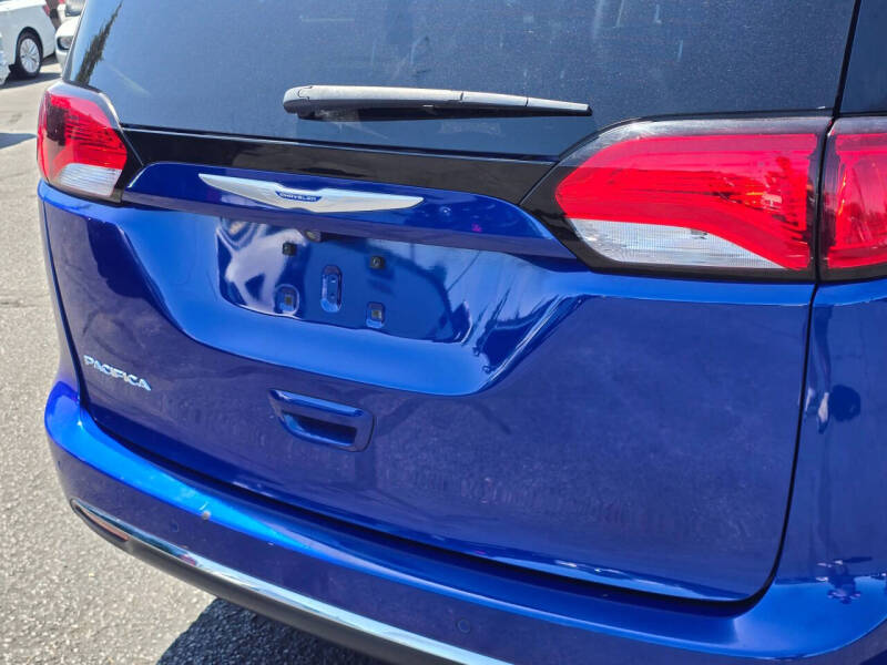 2018 Chrysler Pacifica Touring L