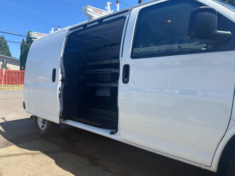 2020 Chevrolet Express 2500