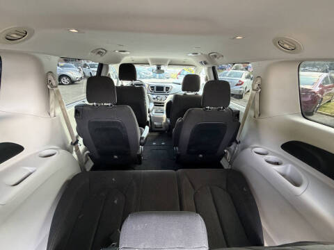 2018 Chrysler Pacifica Touring Plus