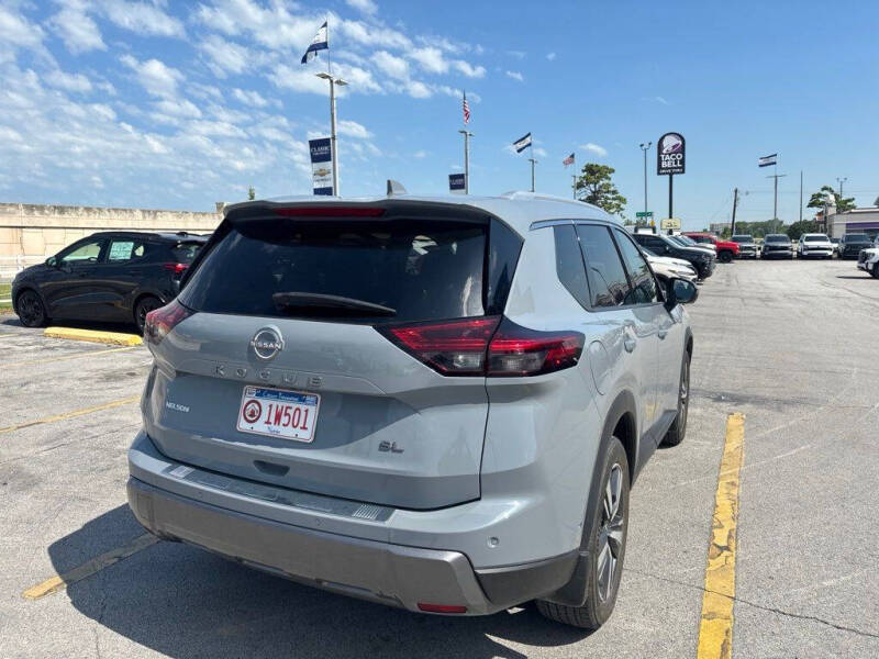 2024 Nissan Rogue SL