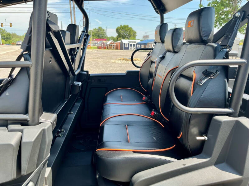 2023 Intimidator GC1k Crew