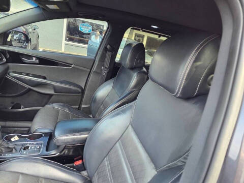 2017 Kia Sorento SX Limited V6