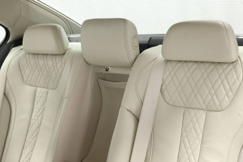 2016 BMW 7 Series 750i xDrive