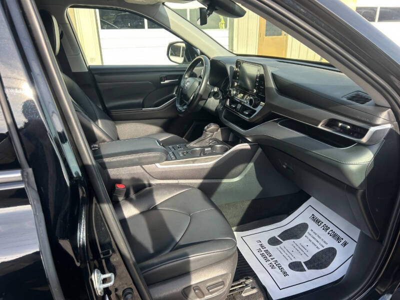 2022 Toyota Highlander XLE