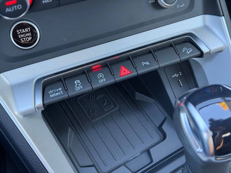 2025 Audi Q3 quattro S line Premium 45 TFSI