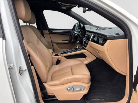 2020 Porsche Macan