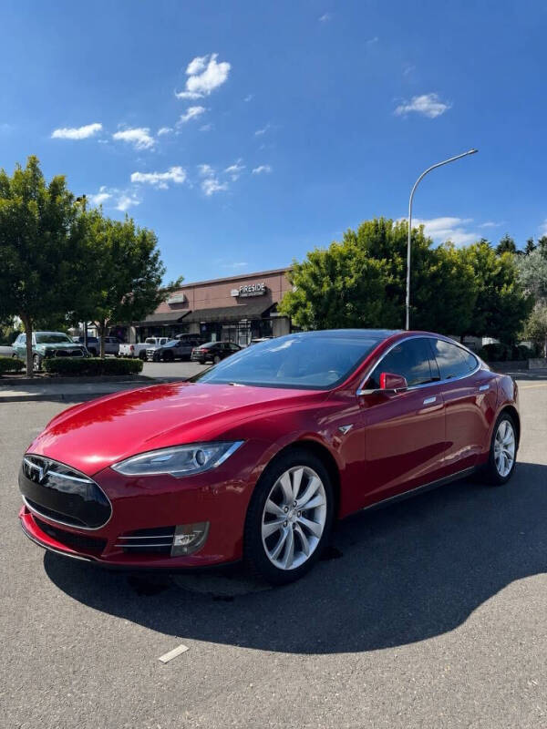 2015 Tesla Model S 90D