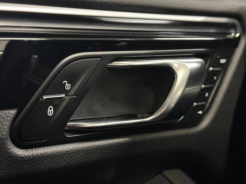 2018 Porsche Macan S