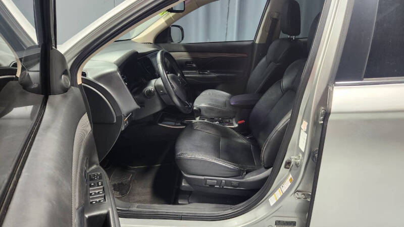 2020 Mitsubishi Outlander SEL