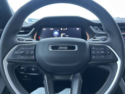 2024 Jeep Grand Cherokee L Laredo