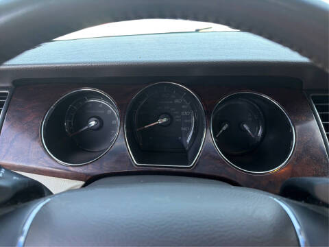 2011 Ford Taurus SEL