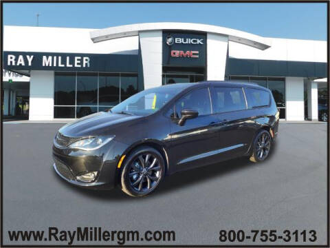 2020 Chrysler Pacifica for sale at RAY MILLER BUICK GMC in Florence AL