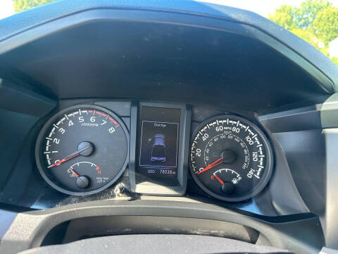 2018 Toyota Tacoma SR