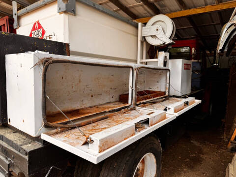 1999 Freightliner FL70