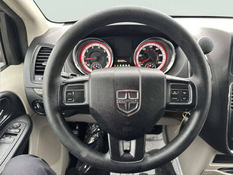 2016 Dodge Grand Caravan American Value Package