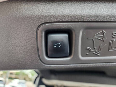 2023 Lincoln Navigator Standard