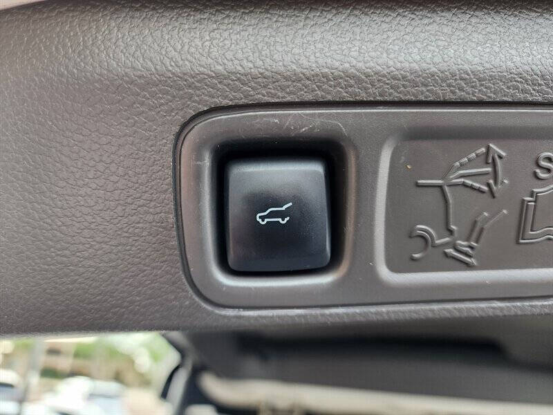 2023 Lincoln Navigator Standard