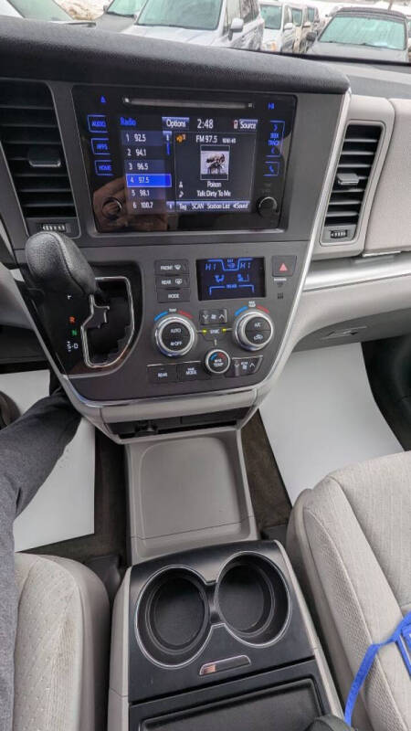2017 Toyota Sienna