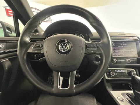 2017 Volkswagen Touareg V6 Wolfsburg
