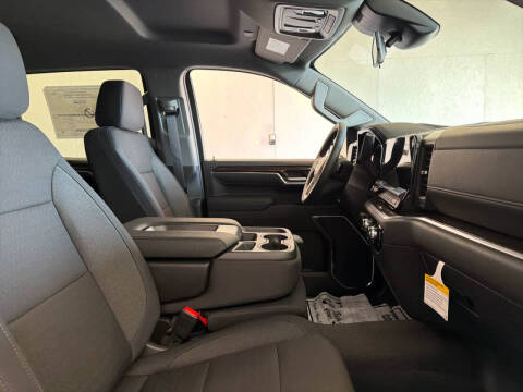 2026 GMC Sierra 1500 Elevation Standard