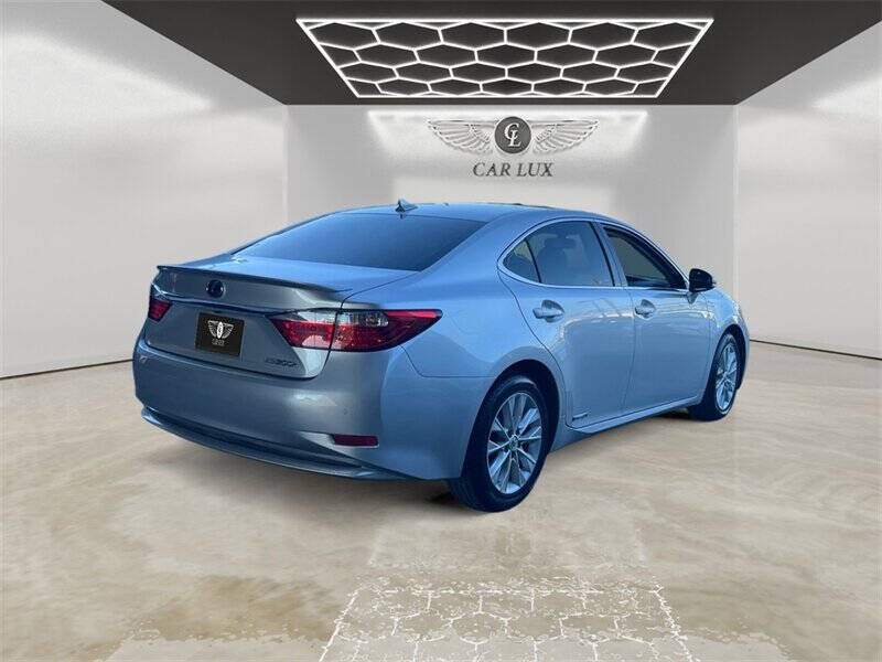 2013 Lexus ES 300h