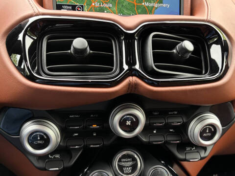 2020 Aston Martin Vantage