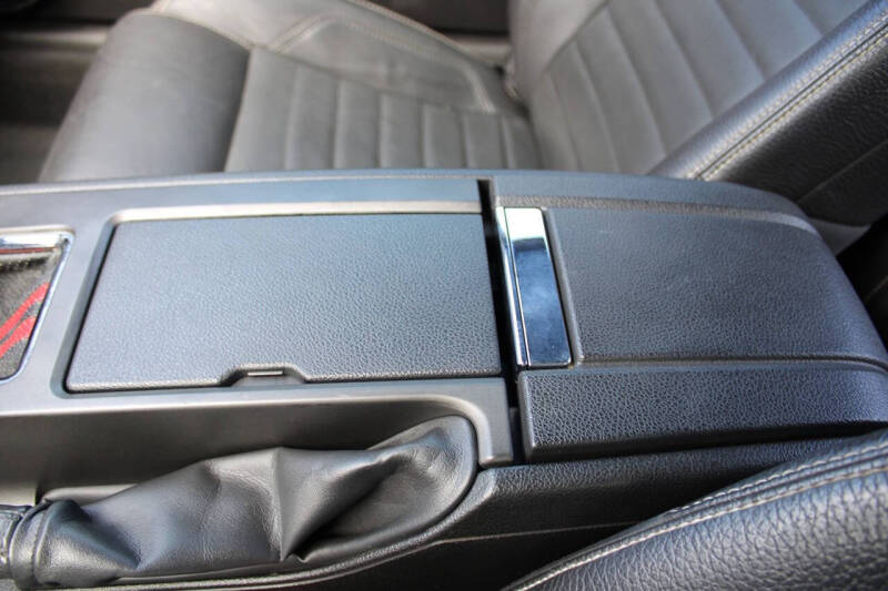 2011 Ford Mustang GT Premium