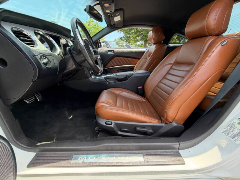 2014 Ford Mustang V6 Premium