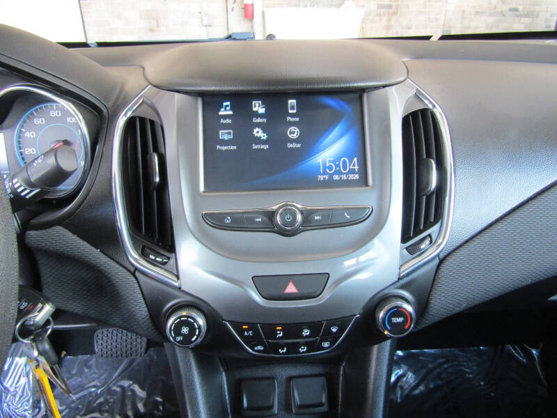 2017 Chevrolet Cruze LT Auto