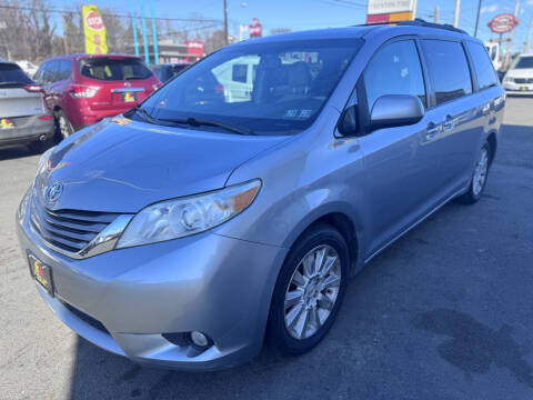 2012 Toyota Sienna Limited 7-Passenger