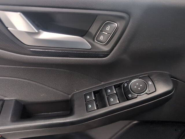 2024 Ford Escape ST-Line Select