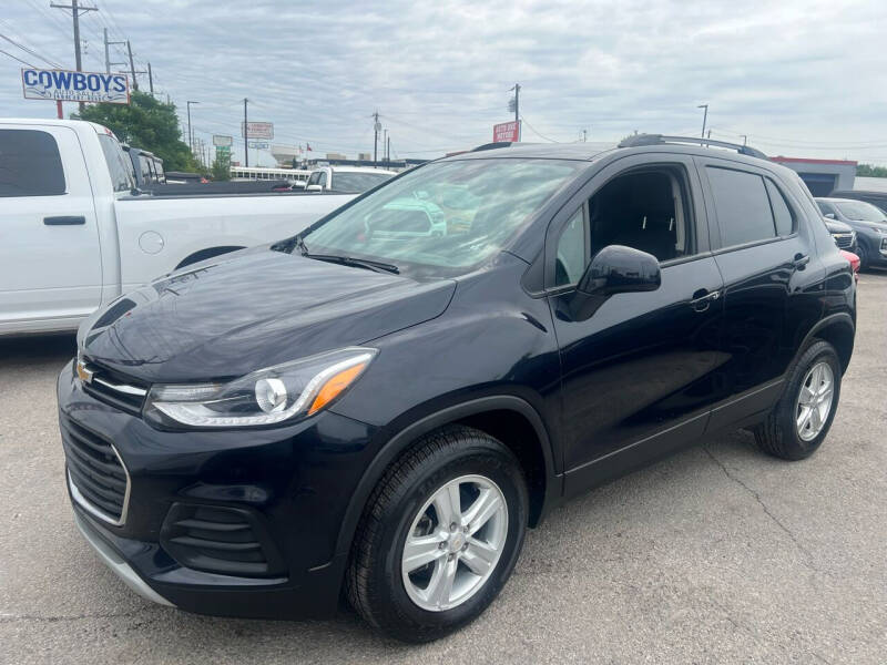 Used 2022 Chevrolet Trax LT with VIN KL7CJPSM2NB535584 for sale in Garland, TX