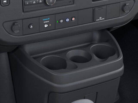 2025 Chevrolet Express 3500