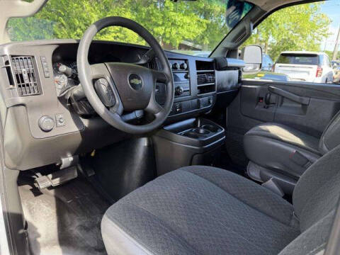 2024 Chevrolet Express 2500