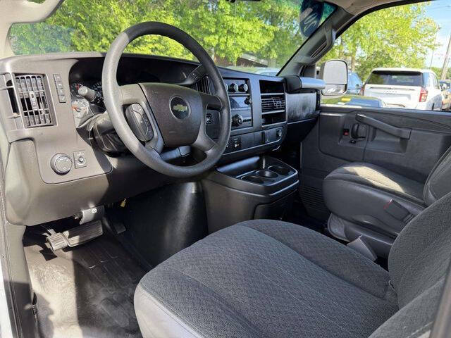 2024 Chevrolet Express 2500