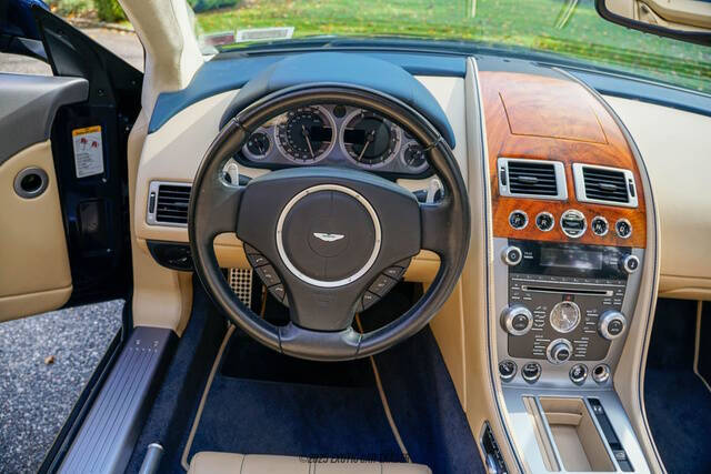 2015 Aston Martin DB9 Volante
