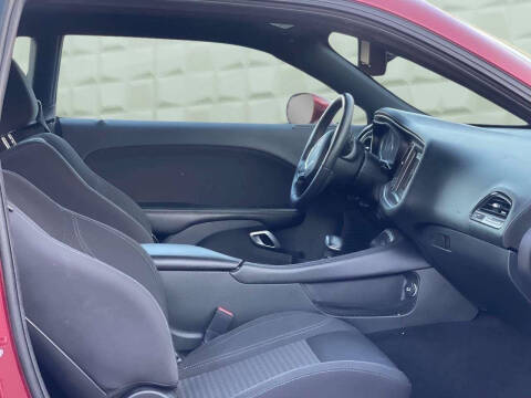 2019 Dodge Challenger SXT