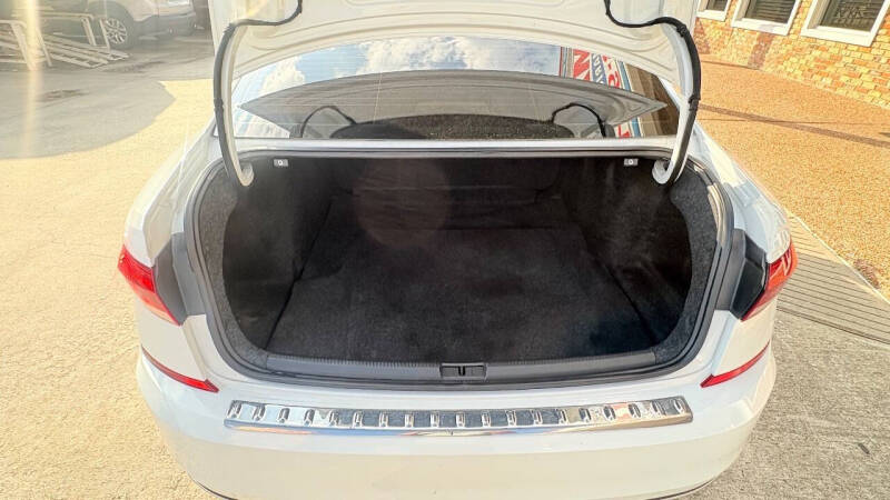 2021 Volkswagen Passat SE