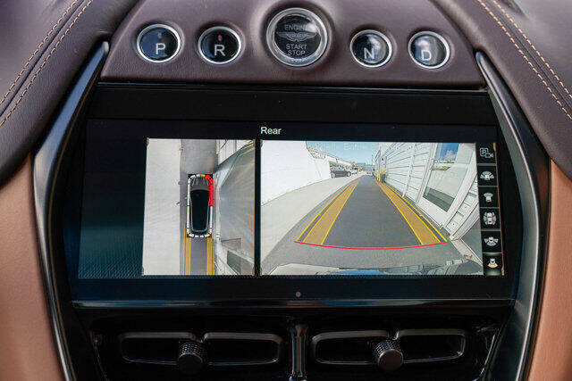 2021 Aston Martin DBX