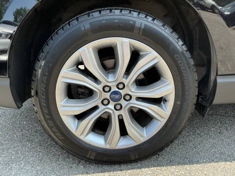 2019 Ford Edge Titanium