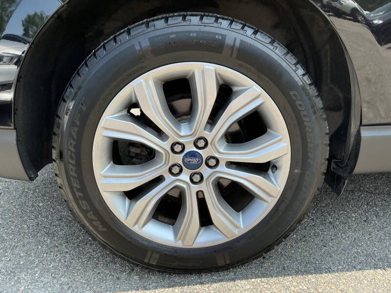 2019 Ford Edge Titanium