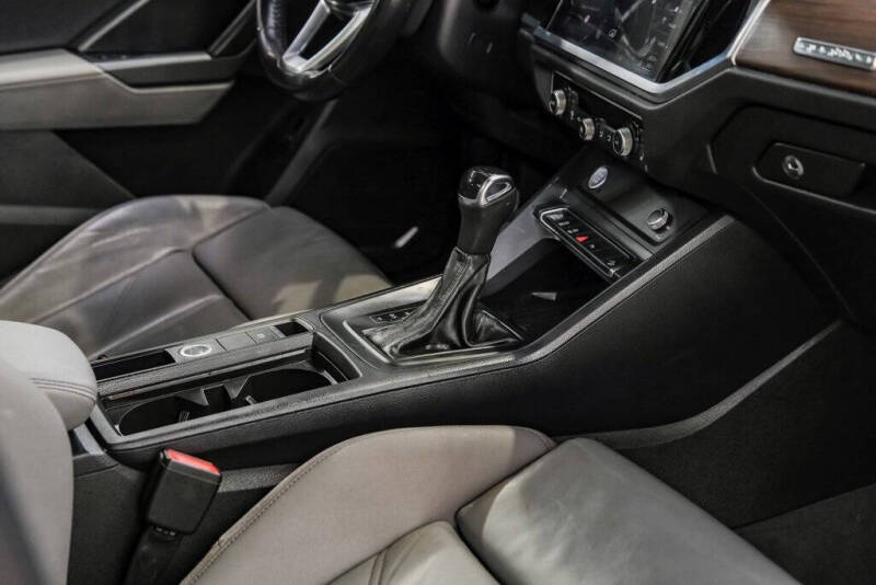 2020 Audi Q3 quattro S line Prem Plus 45 TFSI